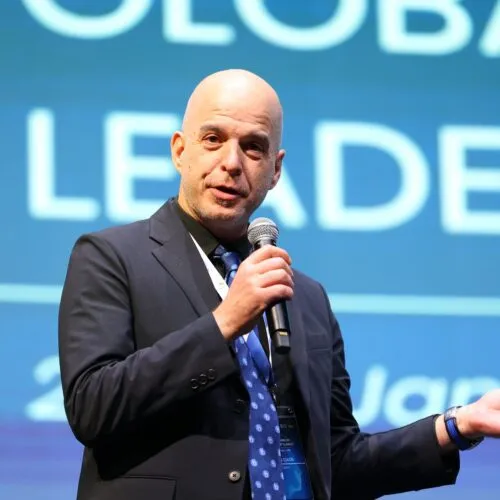 OWIS大阪 校長 Greg Culos